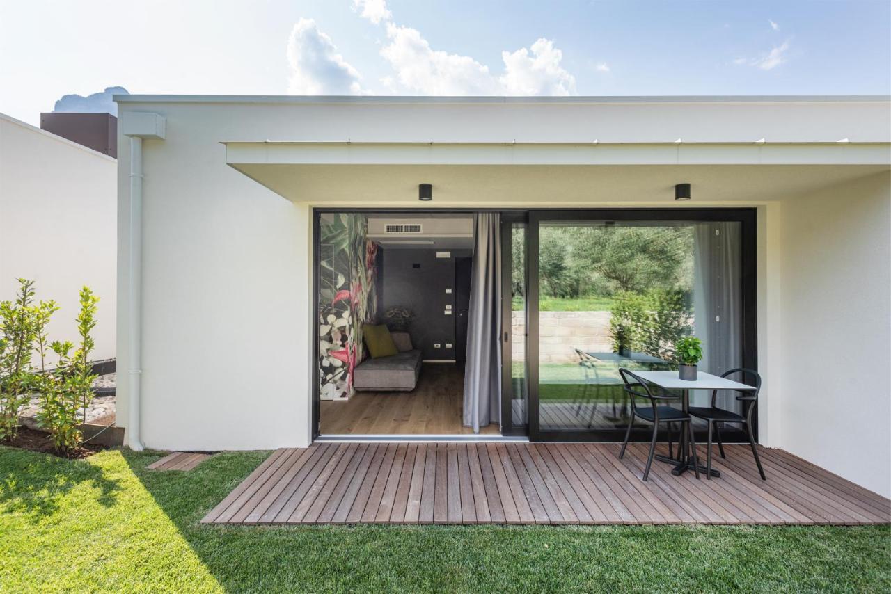 Oleeva Garda Living - Adults Only Acomodação com café da manhã Riva del Garda Exterior foto