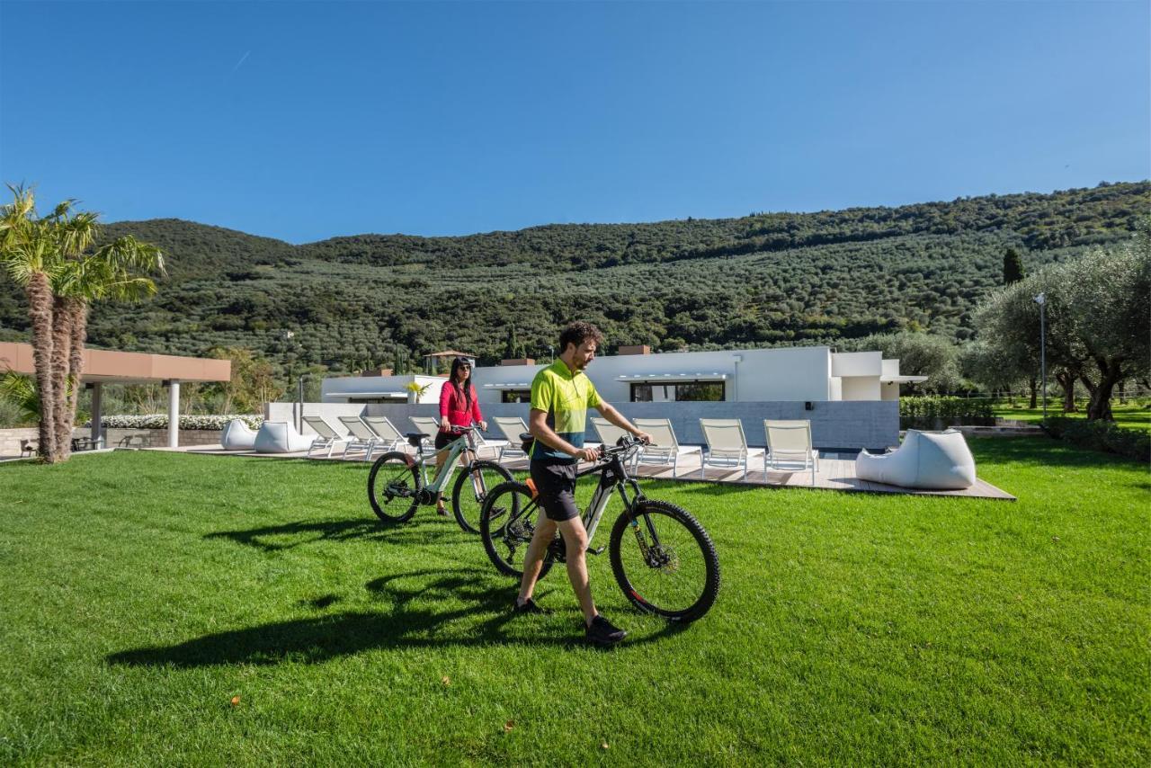 Oleeva Garda Living - Adults Only Acomodação com café da manhã Riva del Garda Exterior foto