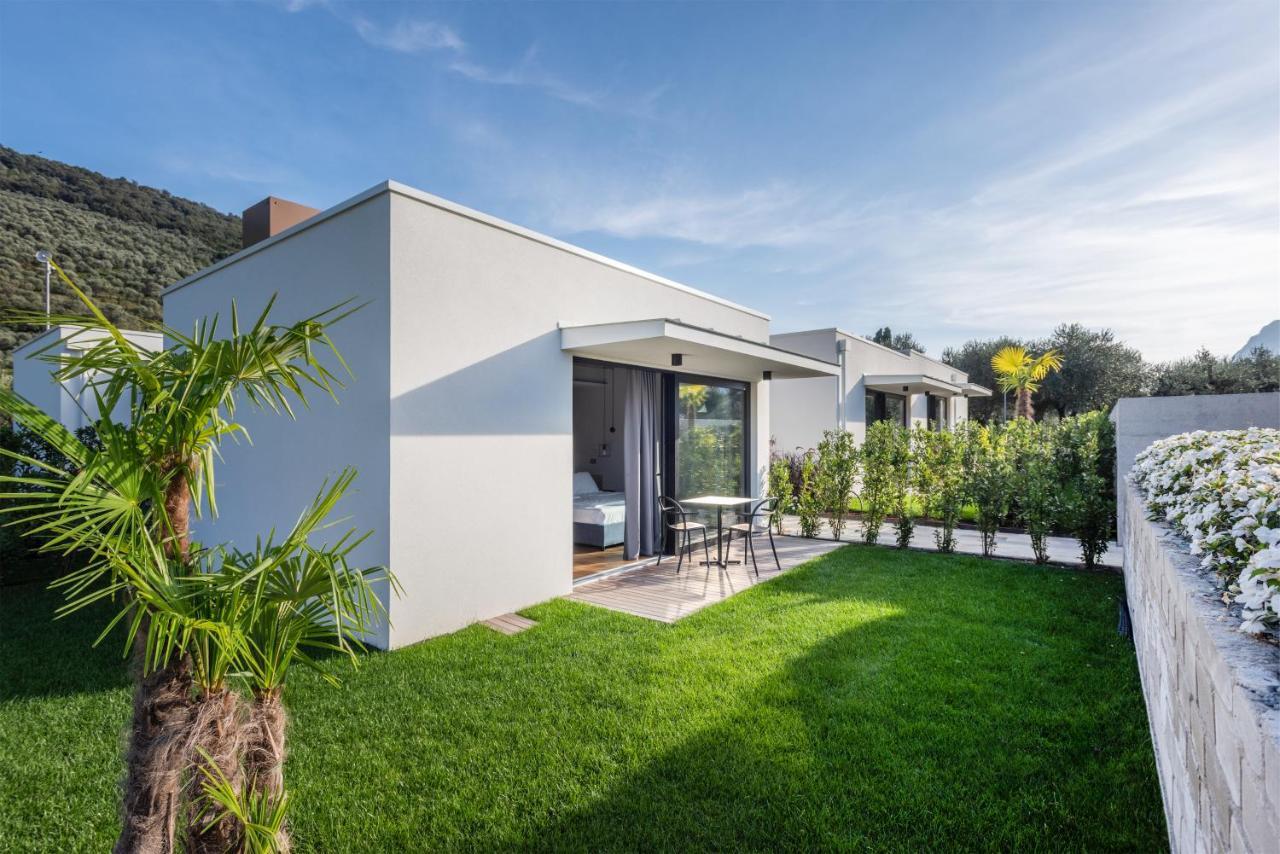 Oleeva Garda Living - Adults Only Acomodação com café da manhã Riva del Garda Exterior foto