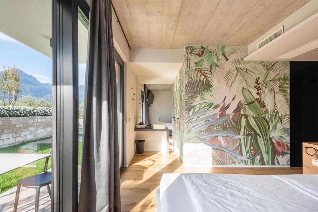 Oleeva Garda Living - Adults Only Acomodação com café da manhã Riva del Garda Exterior foto