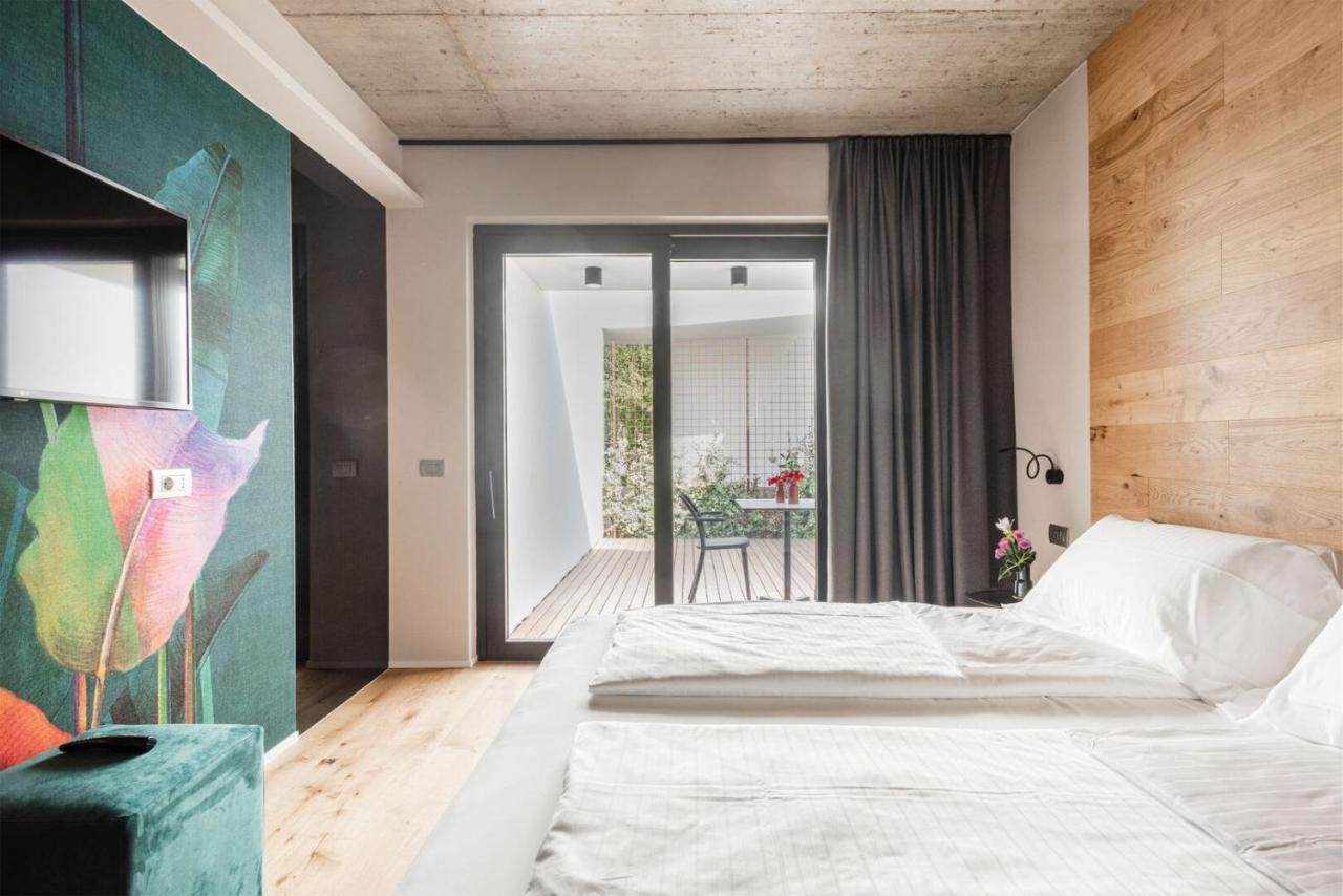 Oleeva Garda Living - Adults Only Acomodação com café da manhã Riva del Garda Exterior foto