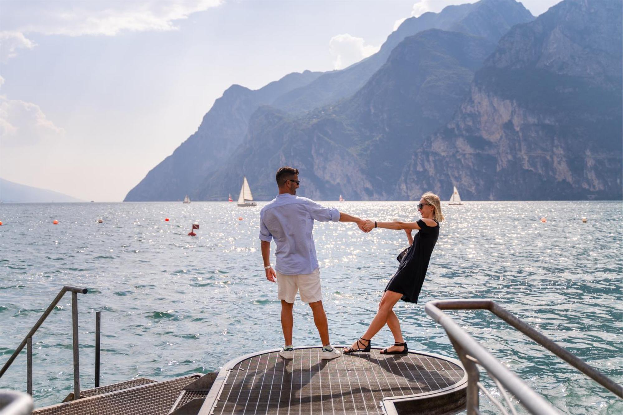 Oleeva Garda Living - Adults Only Acomodação com café da manhã Riva del Garda Exterior foto